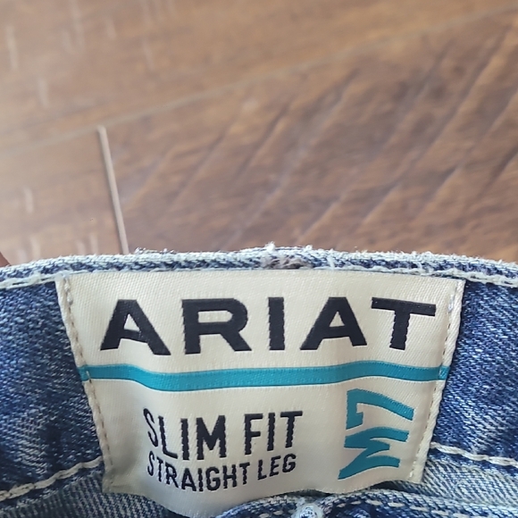 Ariat M-Series  Men's Slim Fit Straight Leg 32x34 - Picture 2 of 7